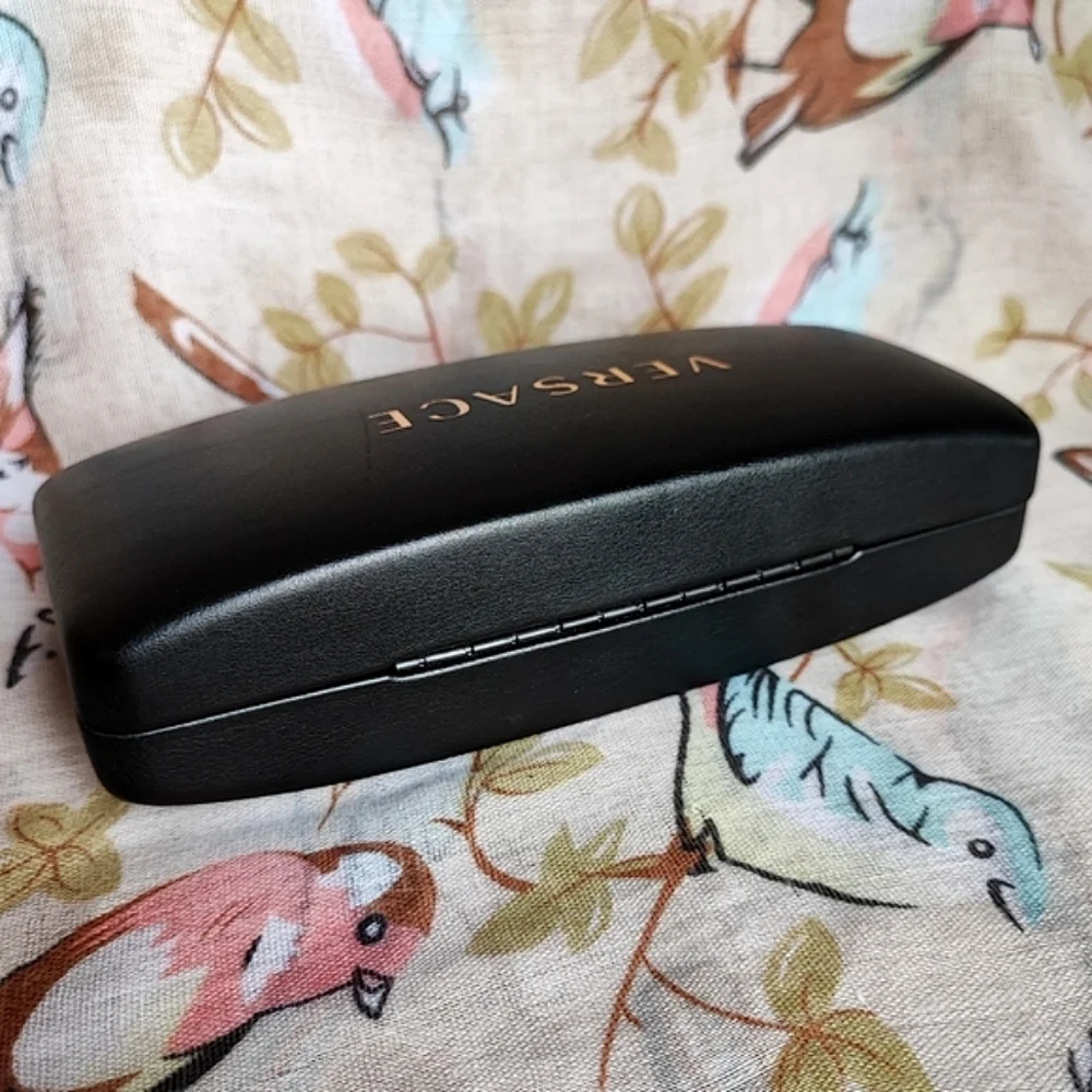 VERSACE Large Oversized Black Eyeglass Sunglasses Case & Cleaning Cloth *FLAW* - Picture 6 of 12